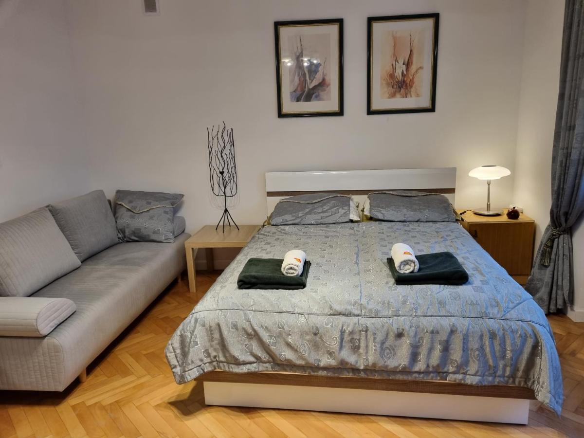 Apartmán W Kolorze Miety Varšava Exteriér fotografie